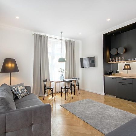 Wanderlust Apartments Krakow Bagian luar foto