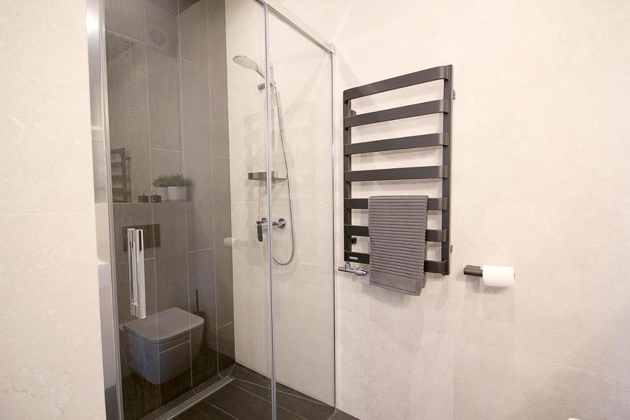 Wanderlust Apartments Krakow Bagian luar foto