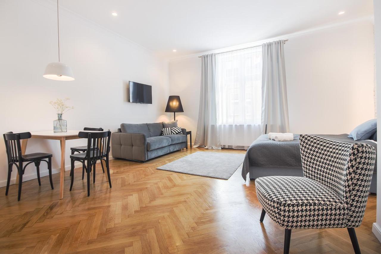 Wanderlust Apartments Krakow Bagian luar foto